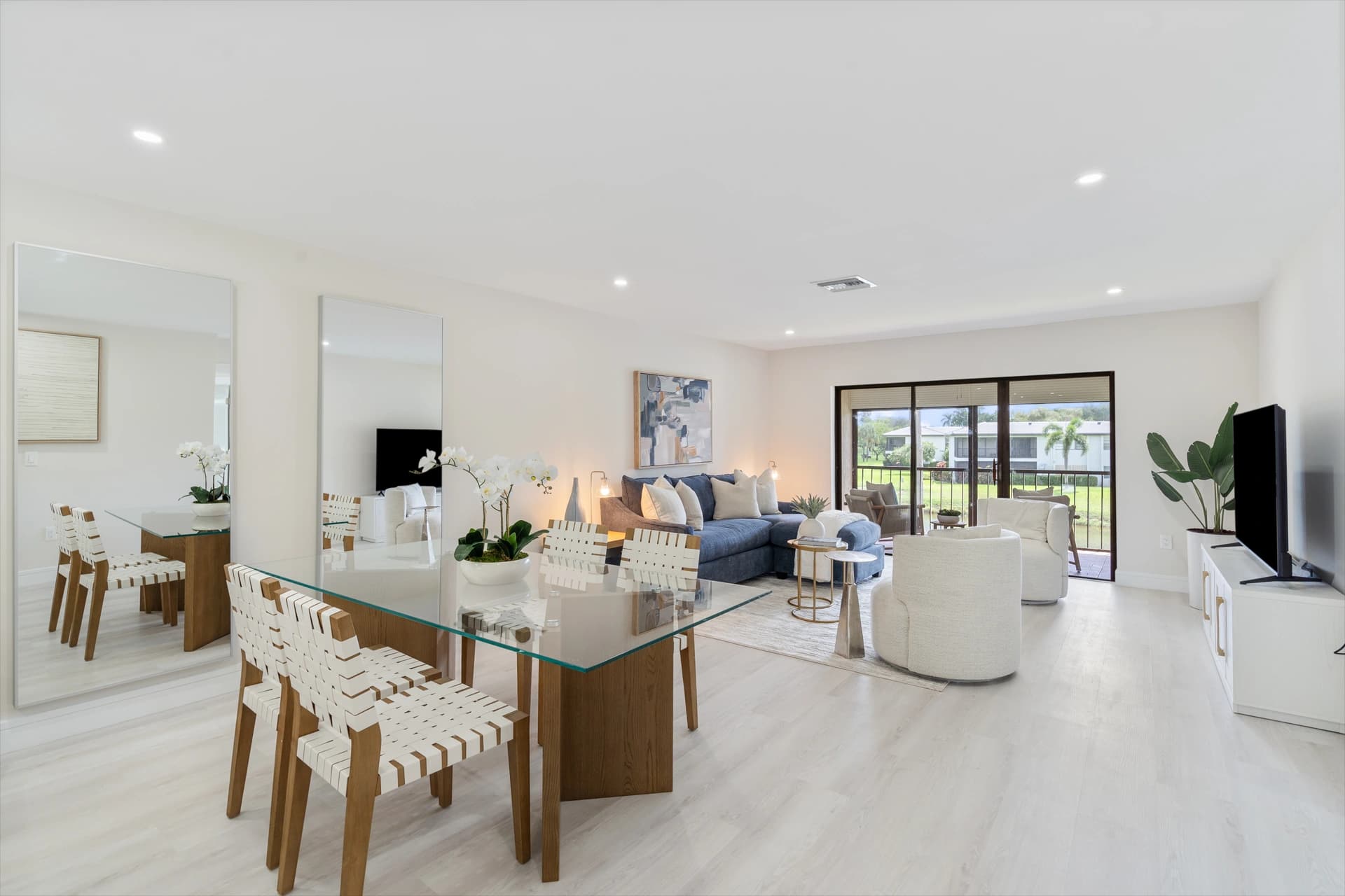 Condo gallery image 8