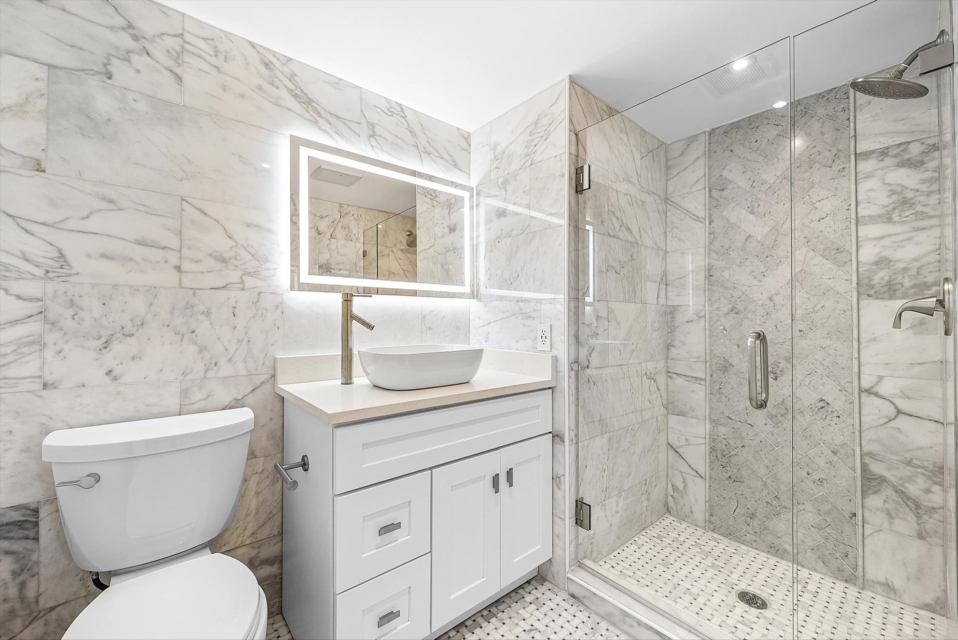 Condo gallery image 1